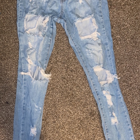 Stretchy High Rise Ripped Skinny Jeans - Picture 2 of 5